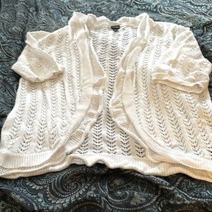 Women’s crop sweater